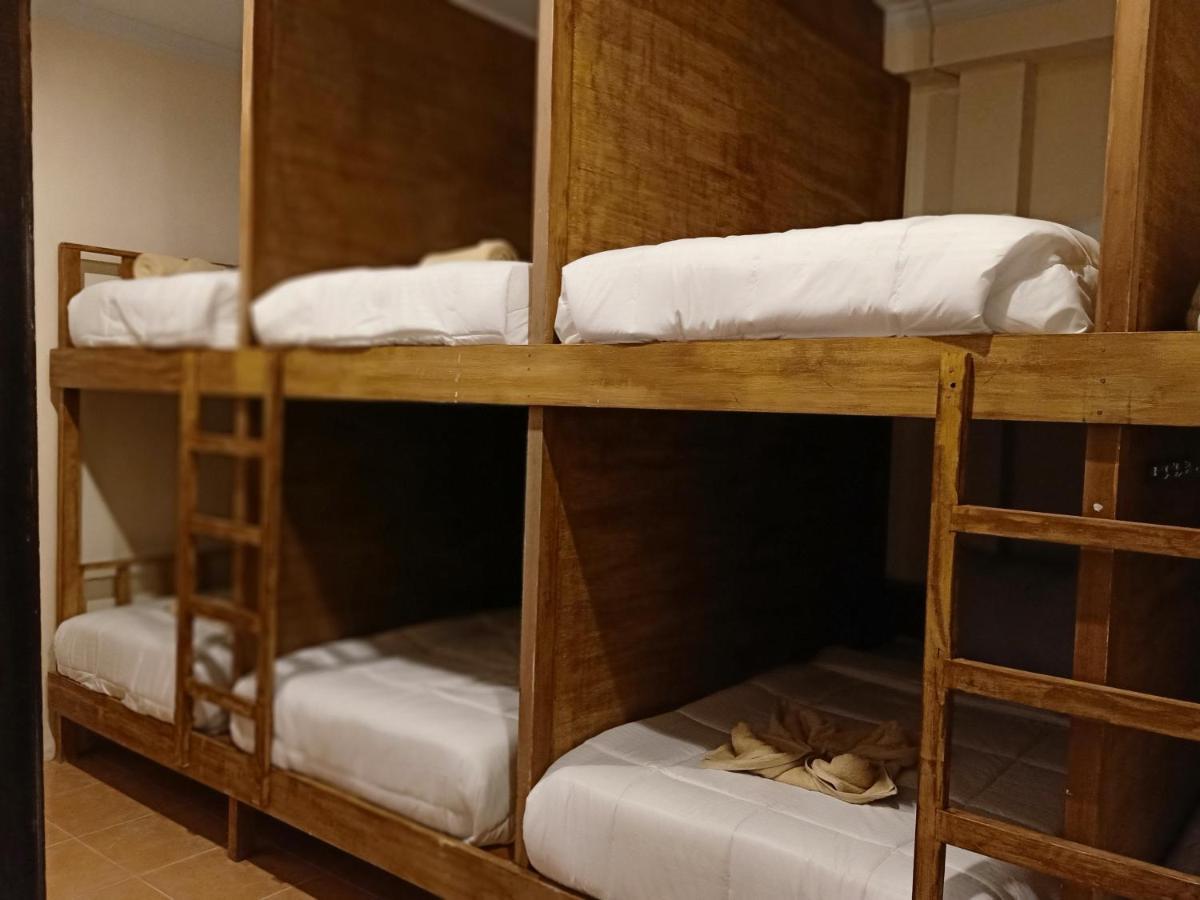 Happy Penida Hostel Toyapakeh エクステリア 写真