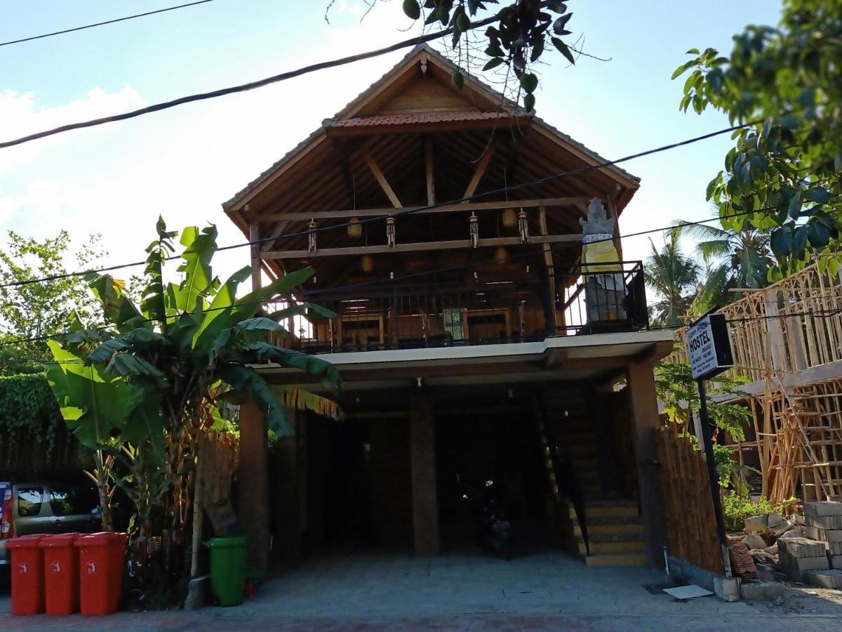 Happy Penida Hostel Toyapakeh エクステリア 写真